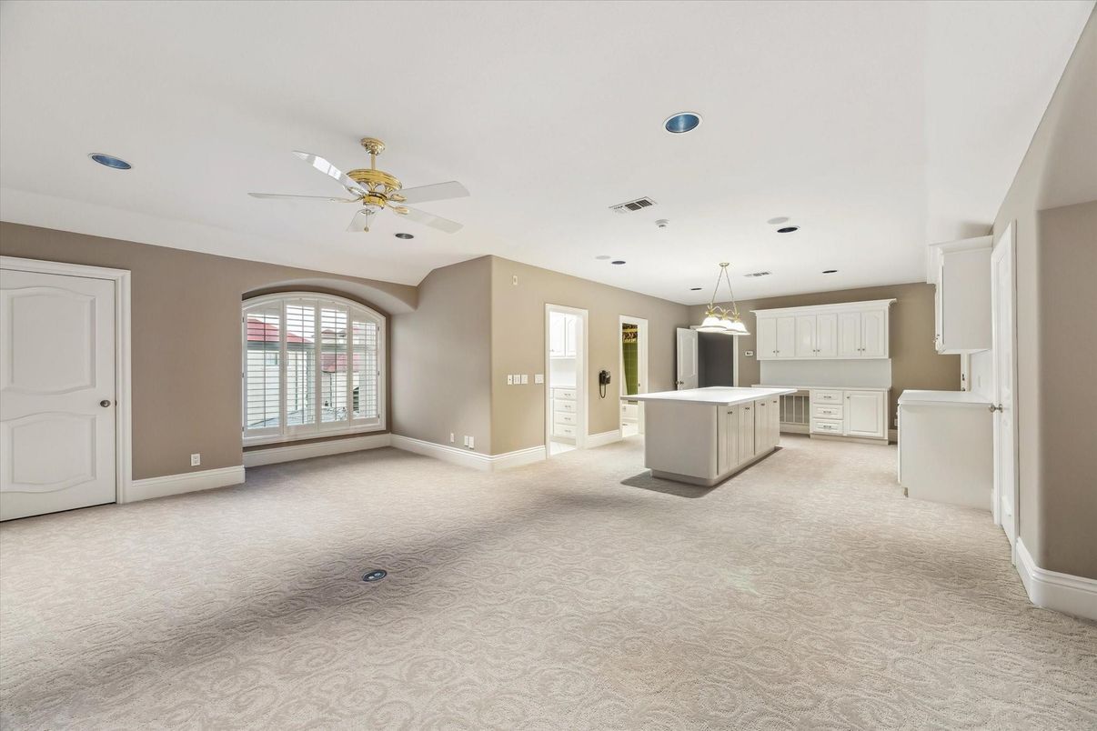 Empty room, Interior, Kitchen, Pendant Lights, Recessed Lighting