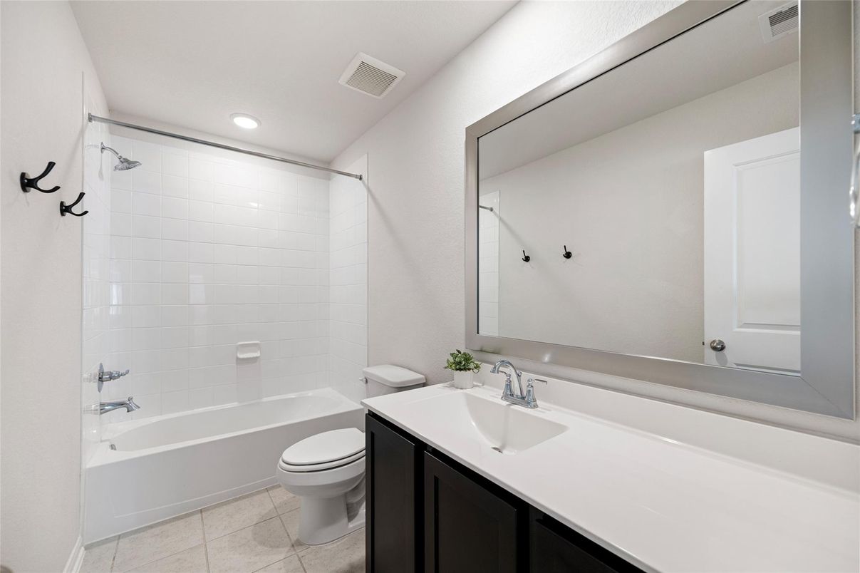 Bathroom, Interior, Recessed Lighting