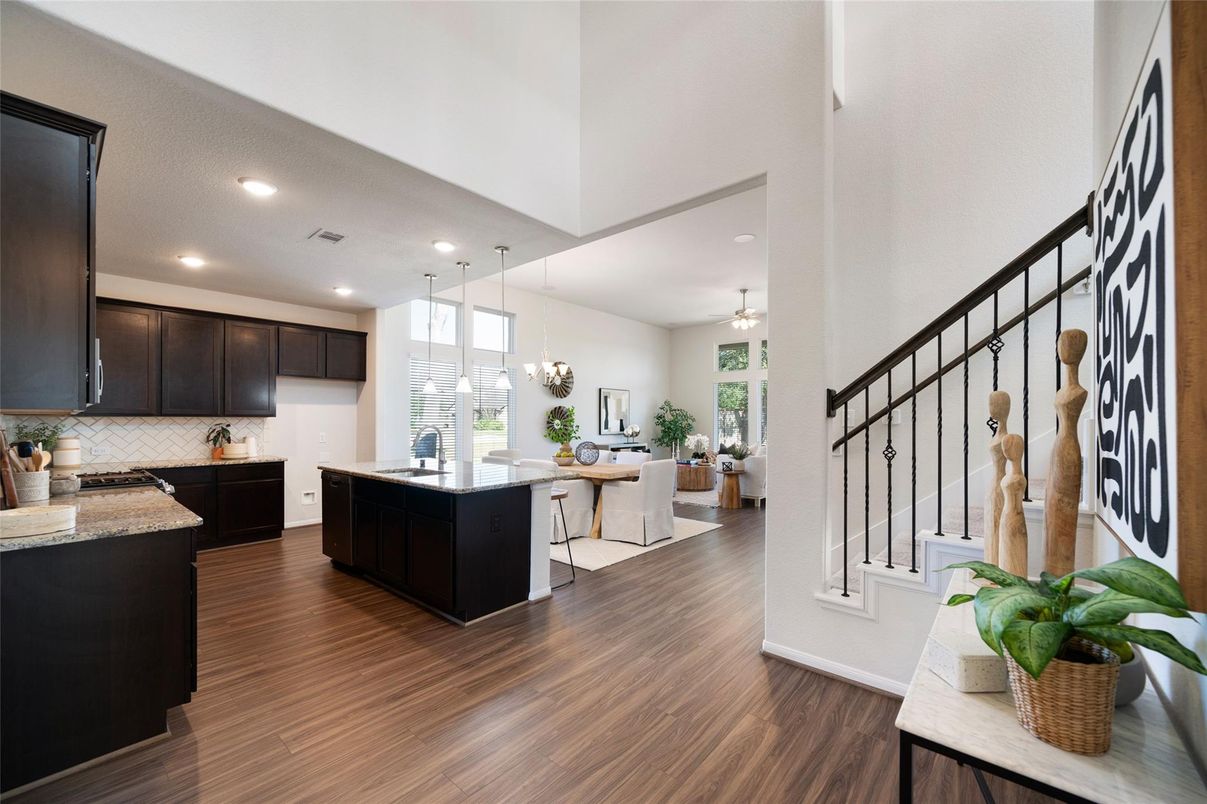 Chandelier, Dining room, Interior, Kitchen, Pendant Lights, Recessed Lighting, Wood Texture Flooring