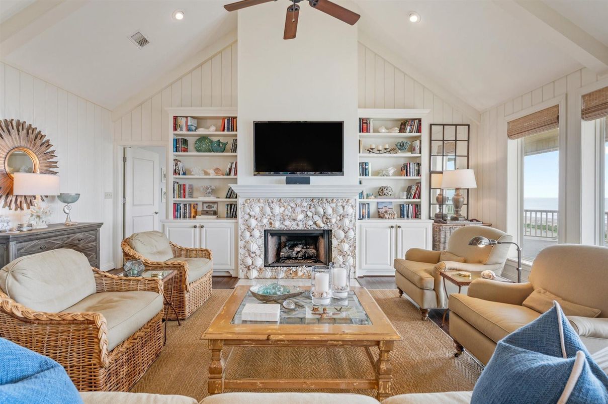 Fireplace, Interior, Living room, Recessed Lighting, Water