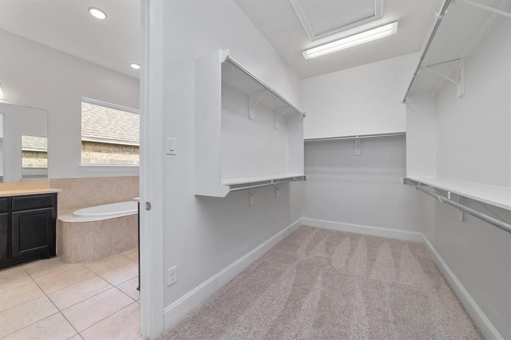 Bathroom, Interior, Recessed Lighting, Walk-in Closets