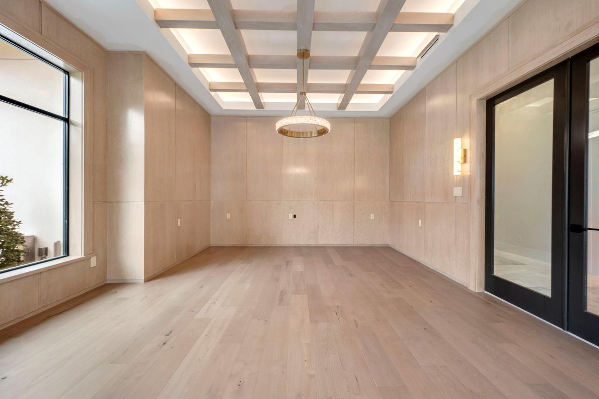 Empty room, Interior, Pendant Lights, Wood Texture Flooring, Wooden Walls