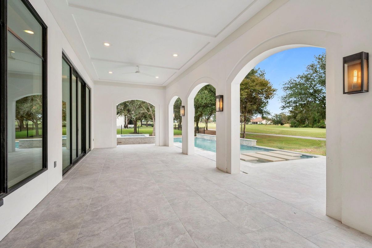 Exterior, Recessed Lighting