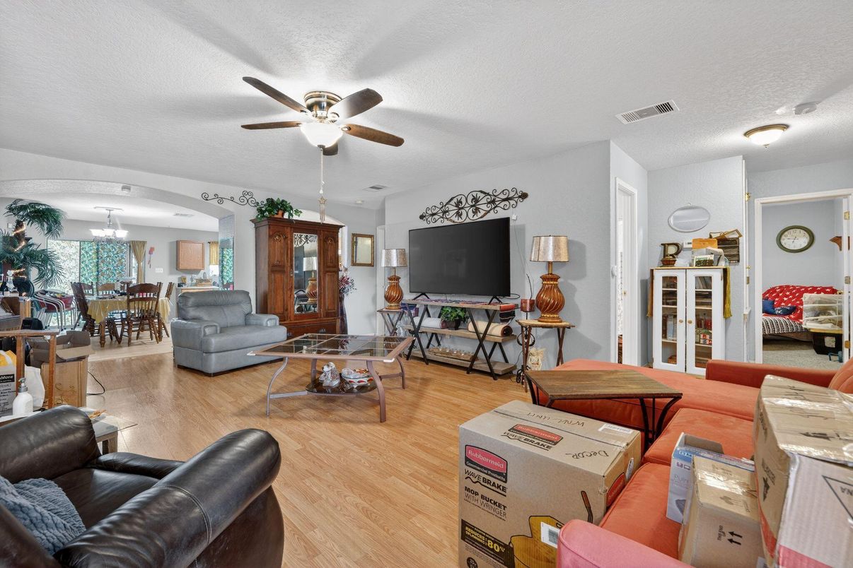 Chandelier, Dining room, Interior, Living room, Wood Texture Flooring