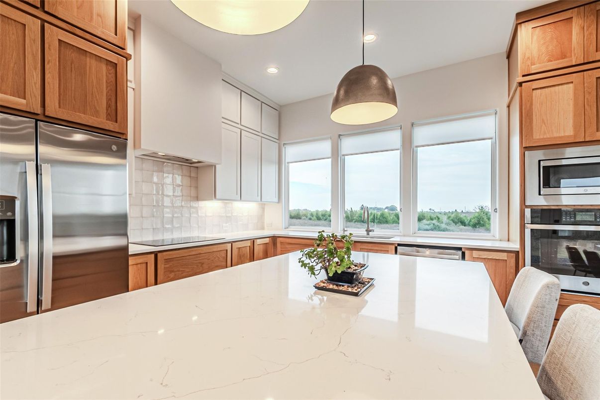 Interior, Kitchen, Pendant Lights, Recessed Lighting, Stainless Steel Appliances