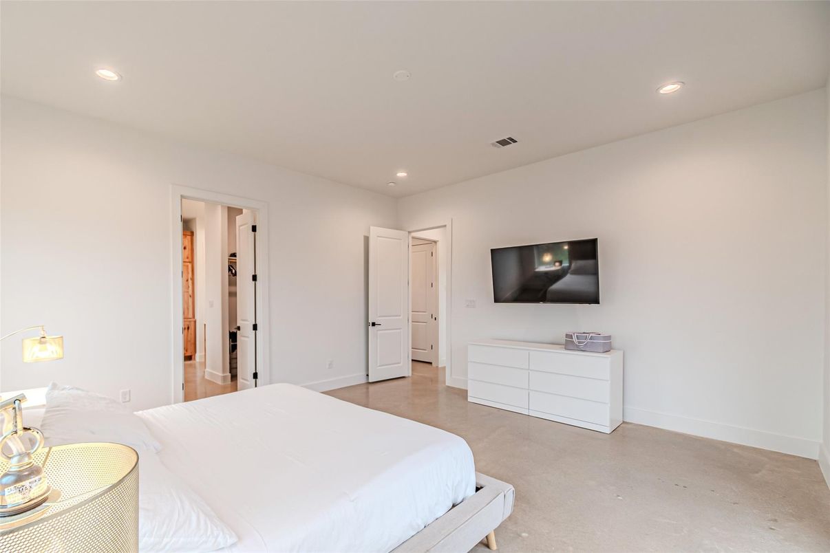 Bedroom, Interior, Recessed Lighting