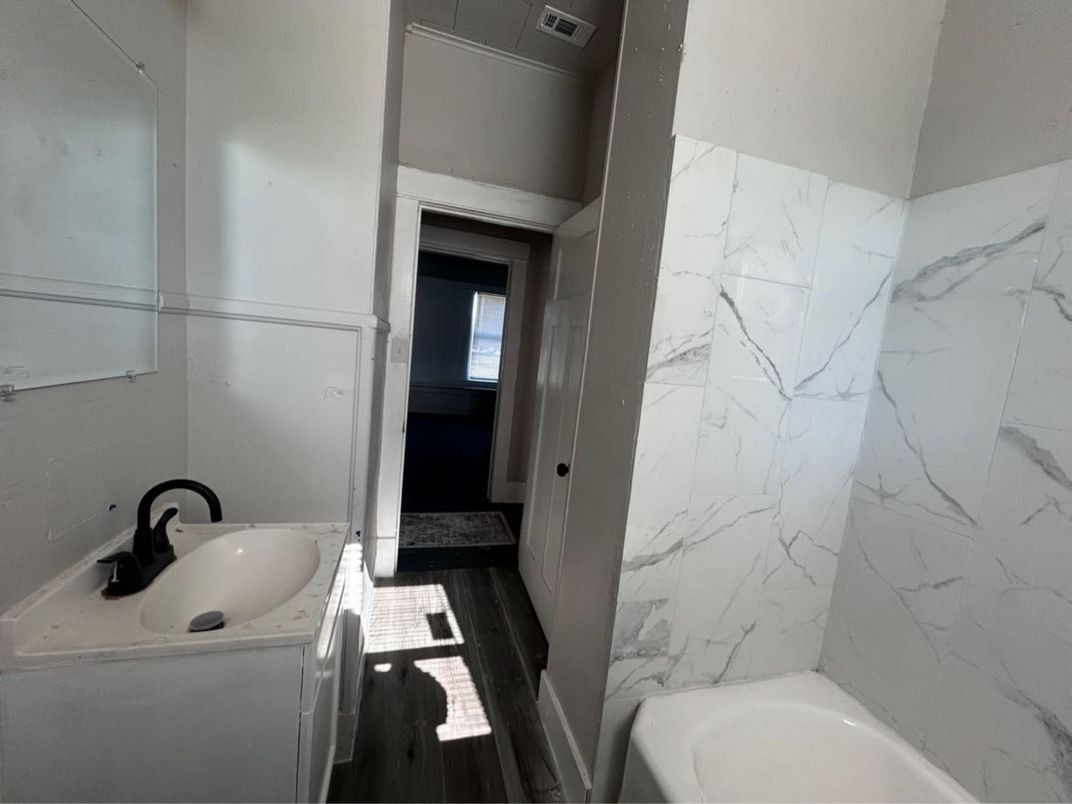 Bathroom, Interior, Marble Walls