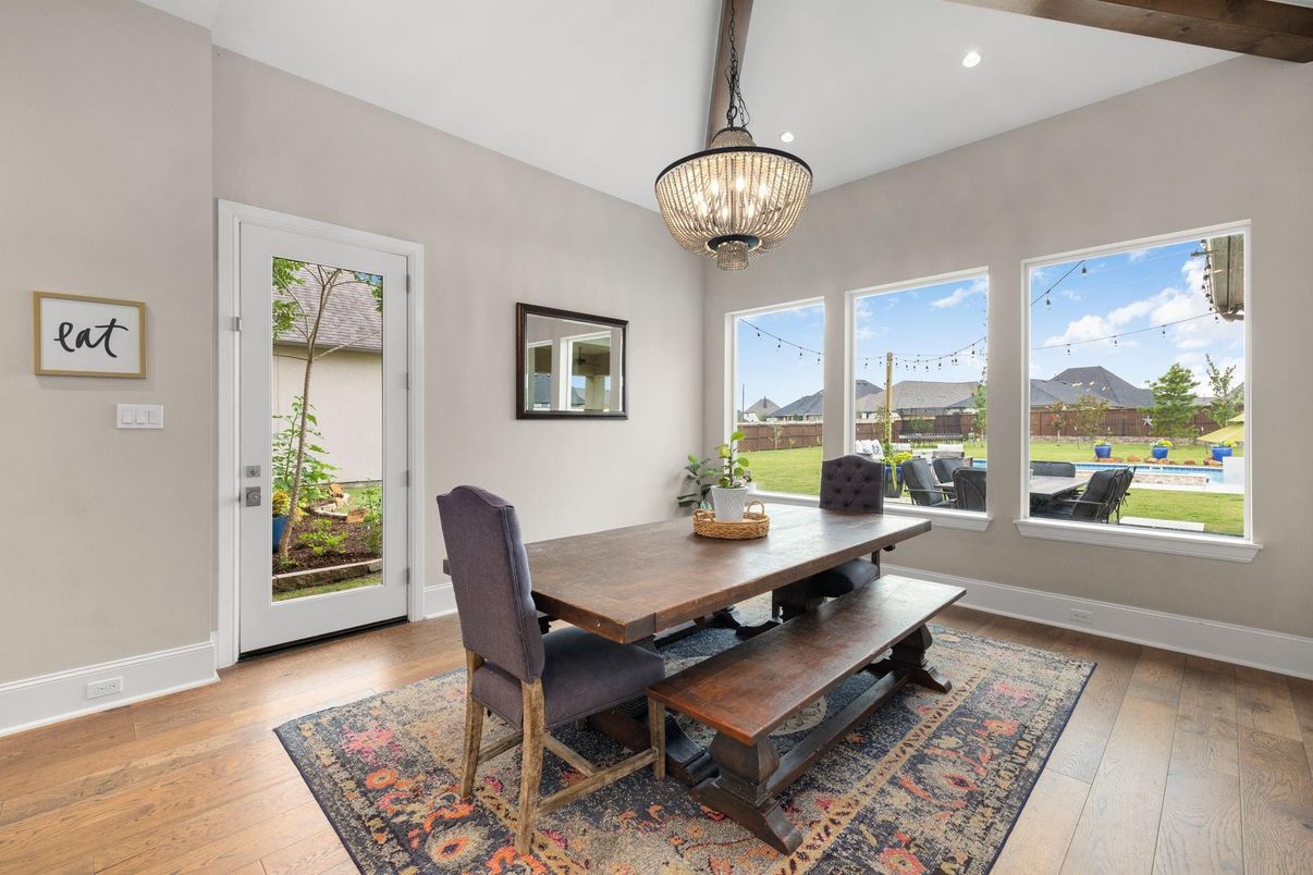 Chandelier, Dining room, Interior, Recessed Lighting, Wood Texture Flooring