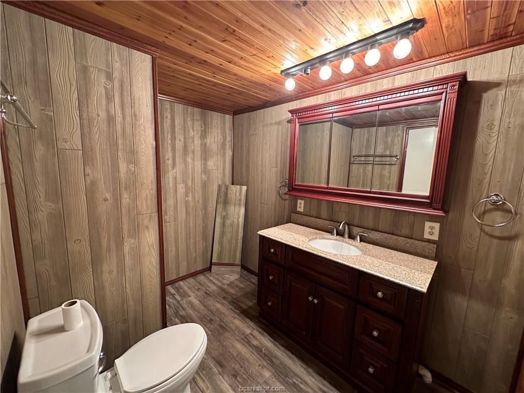 Bathroom, Interior, Wooden Ceilings, Wood Texture Flooring, Wooden Walls