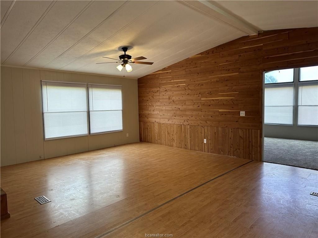 Empty room, Interior, Wood Texture Flooring, Wooden Walls