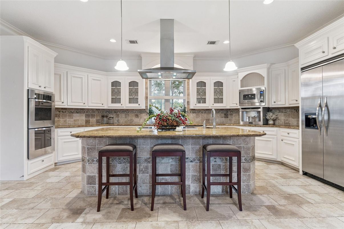 Interior, Kitchen, Pendant Lights, Recessed Lighting, Stainless Steel Appliances