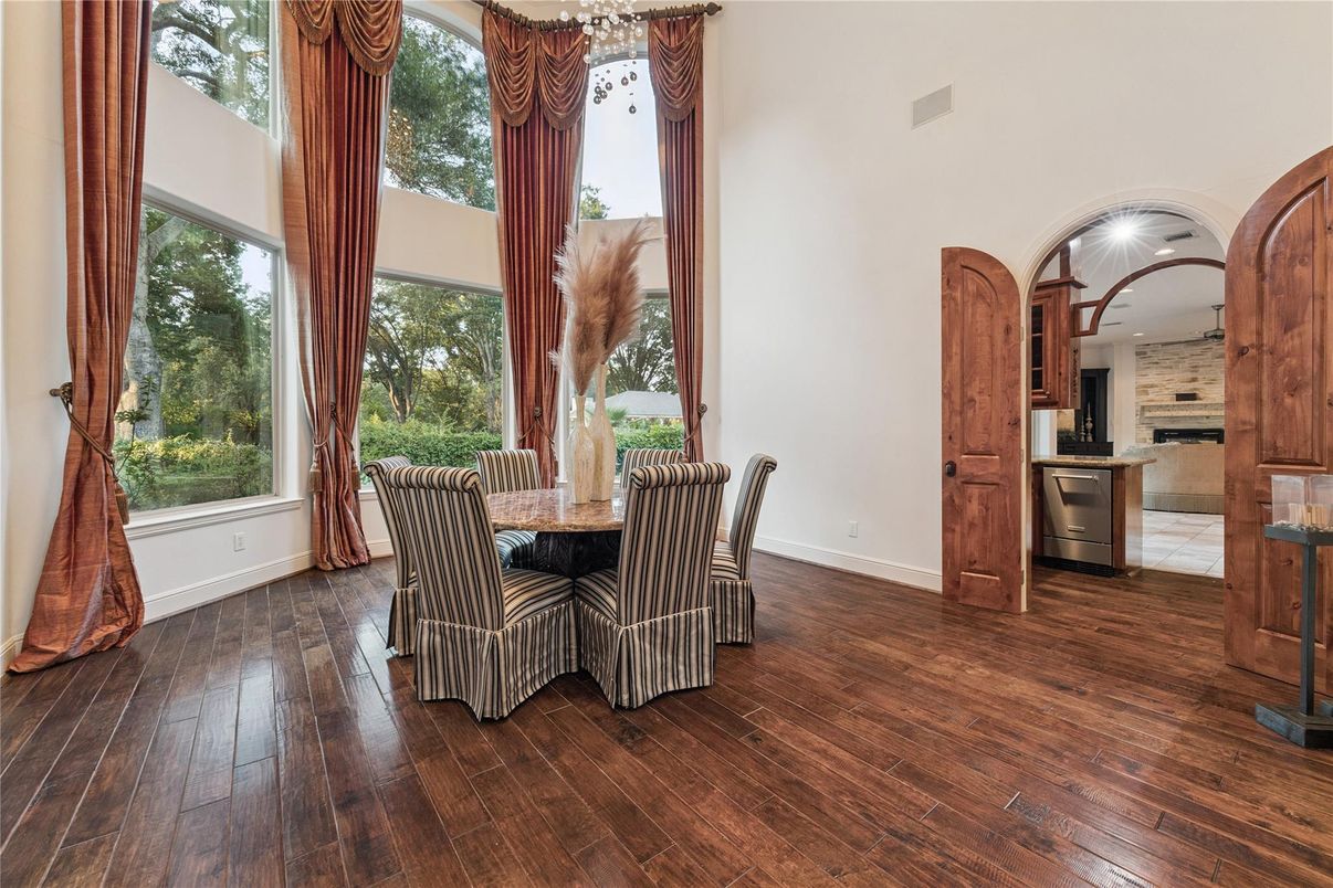 Dining room, Interior, Kitchen, Stone Walls, Wood Texture Flooring
