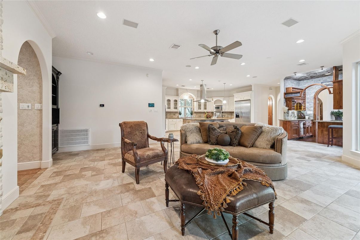 Interior, Kitchen, Living room, Recessed Lighting, Stainless Steel Appliances