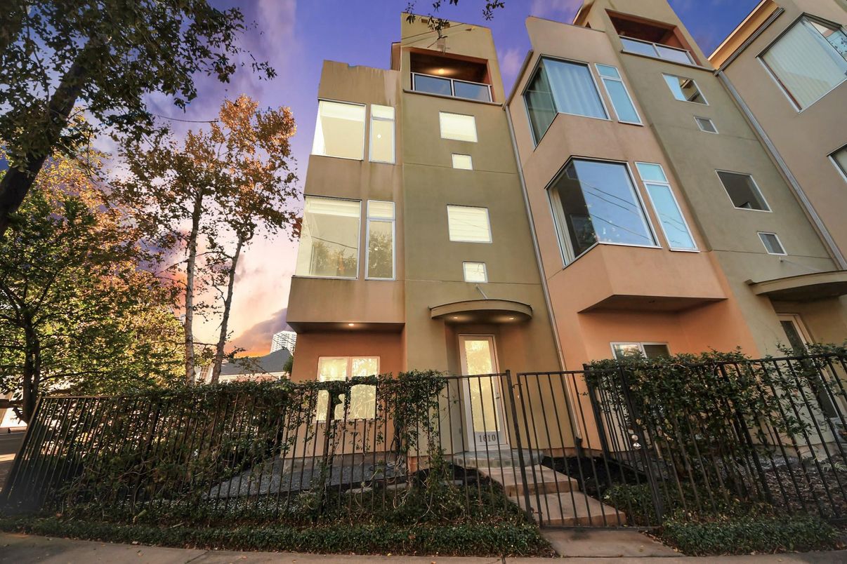 DE Listing image placeholder