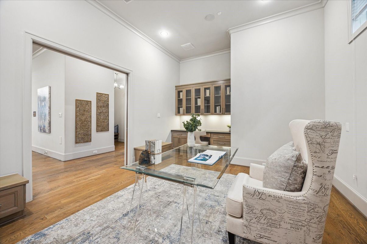 Home Office, Interior, Living room, Recessed Lighting, Wood Texture Flooring