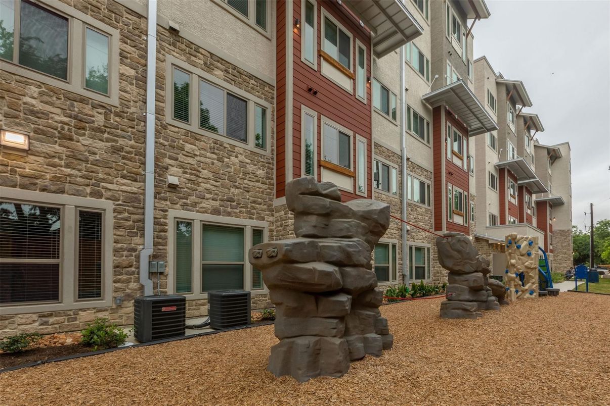 Exterior, Facade, Condo Building