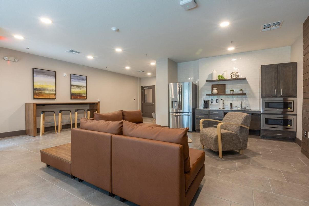 Interior, Kitchen, Living room, Recessed Lighting, Stainless Steel Appliances