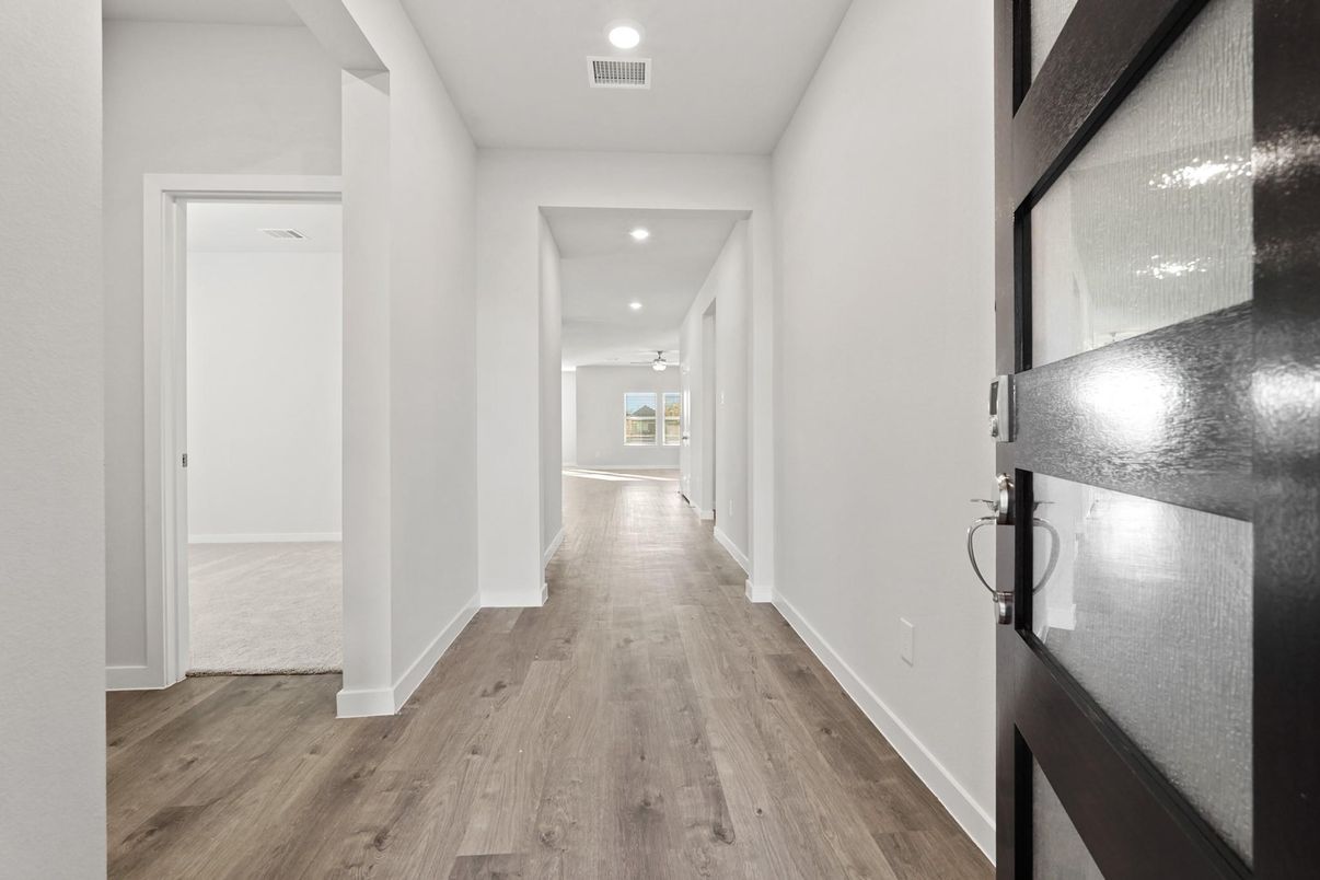 Interior, Recessed Lighting, Wood Texture Flooring