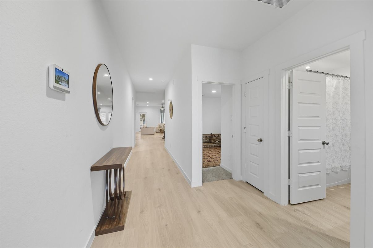 Interior, Recessed Lighting, Wood Texture Flooring