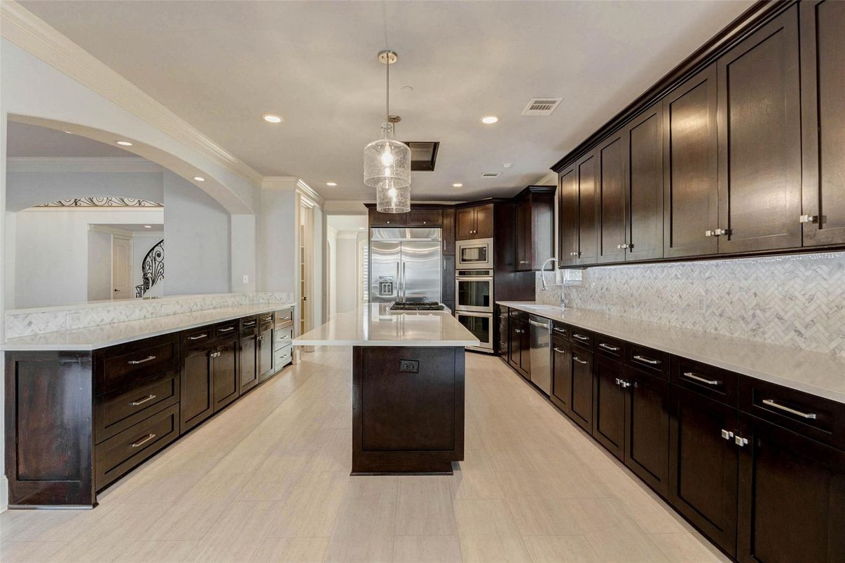 Interior, Kitchen, Pendant Lights, Recessed Lighting, Stainless Steel Appliances
