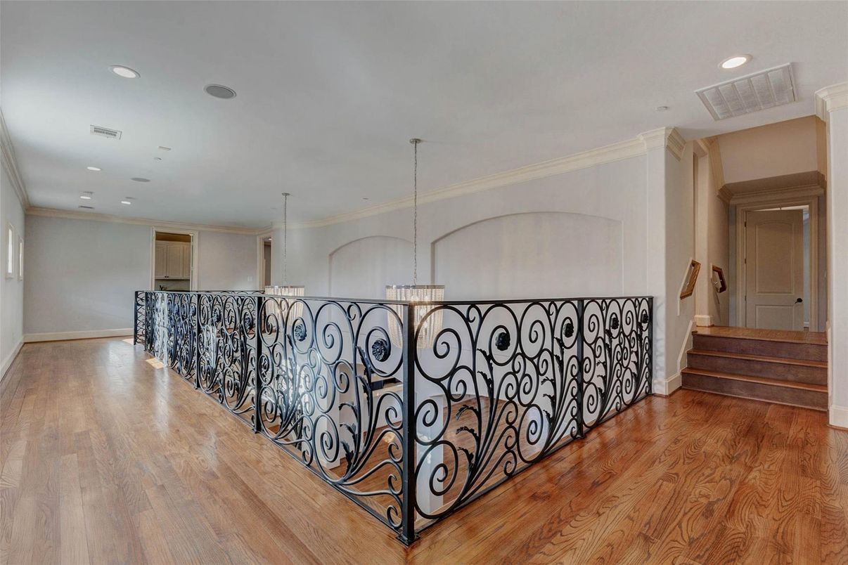 Chandelier, Interior, Recessed Lighting, Wood Texture Flooring