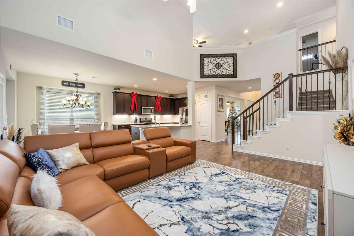 Chandelier, Dining room, Interior, Kitchen, Living room, Recessed Lighting, Wood Texture Flooring