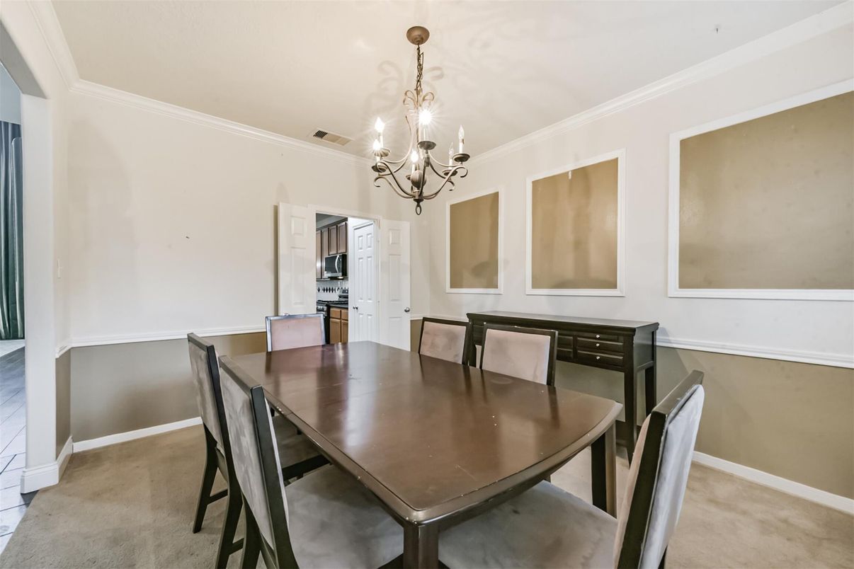 Chandelier, Dining room, Interior