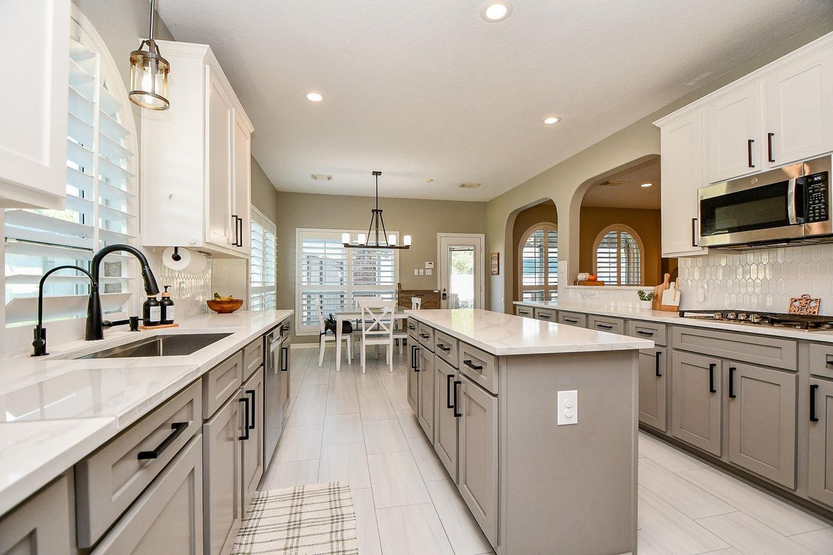 Chandelier, Dining room, Interior, Kitchen, Pendant Lights, Recessed Lighting