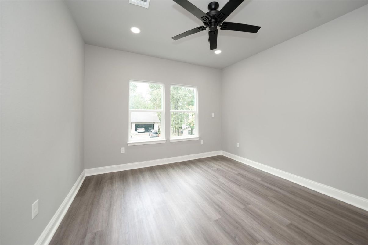 Empty room, Interior, Recessed Lighting, Wood Texture Flooring