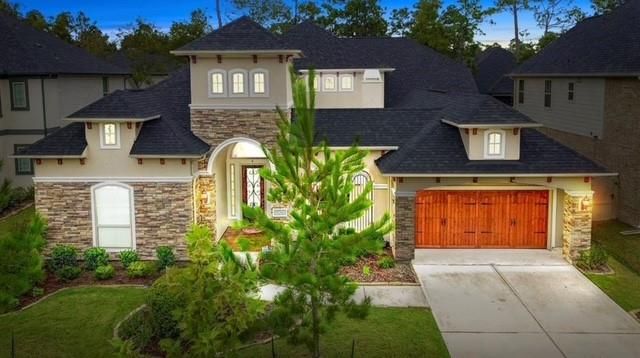 Attached, Exterior, Facade, French Provincial