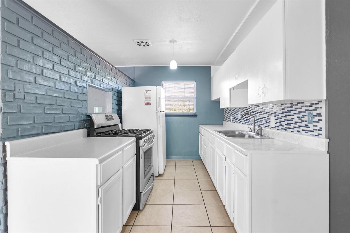 Interior, Kitchen, Pendant Lights