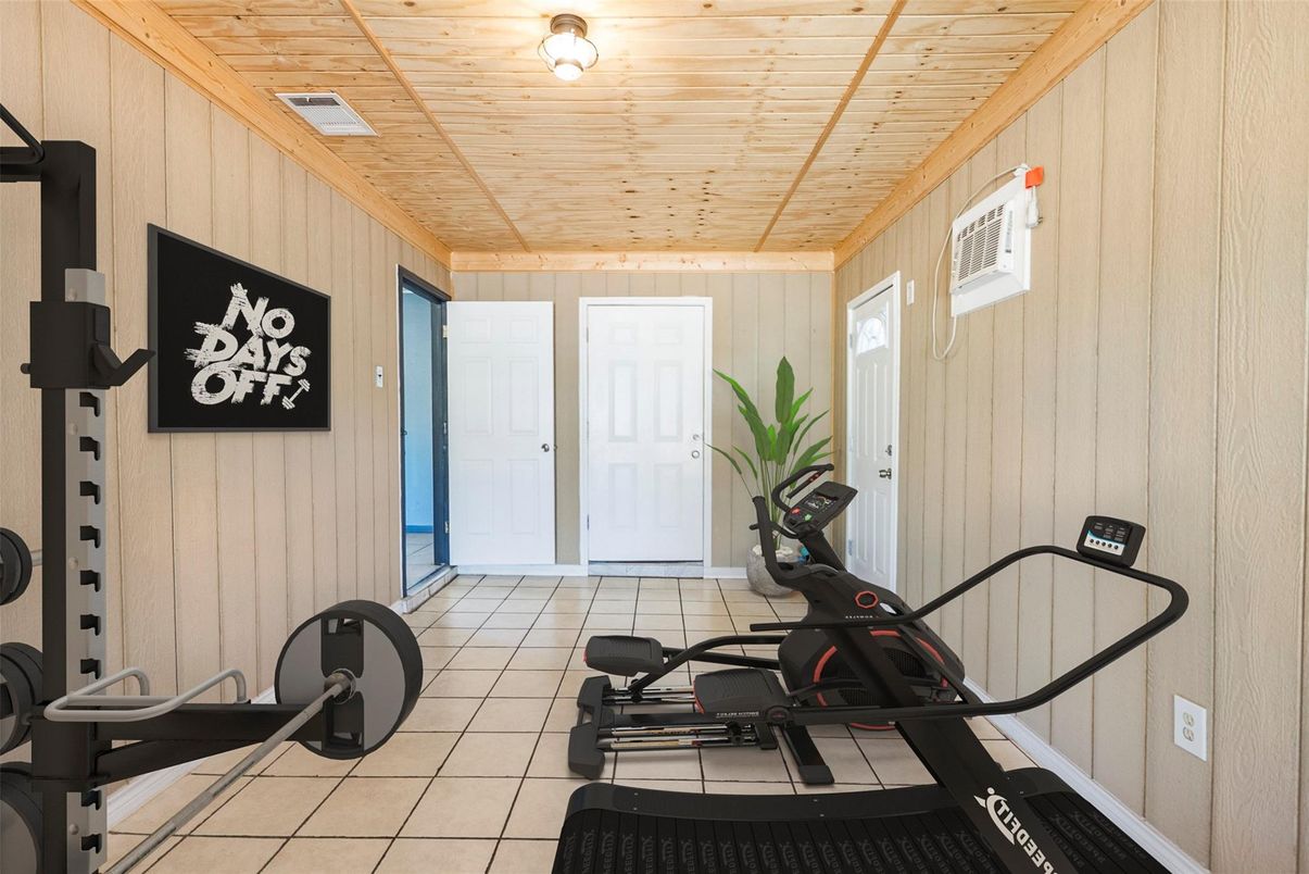 Fitness Equipment, Interior, Wooden Ceilings, Wooden Walls