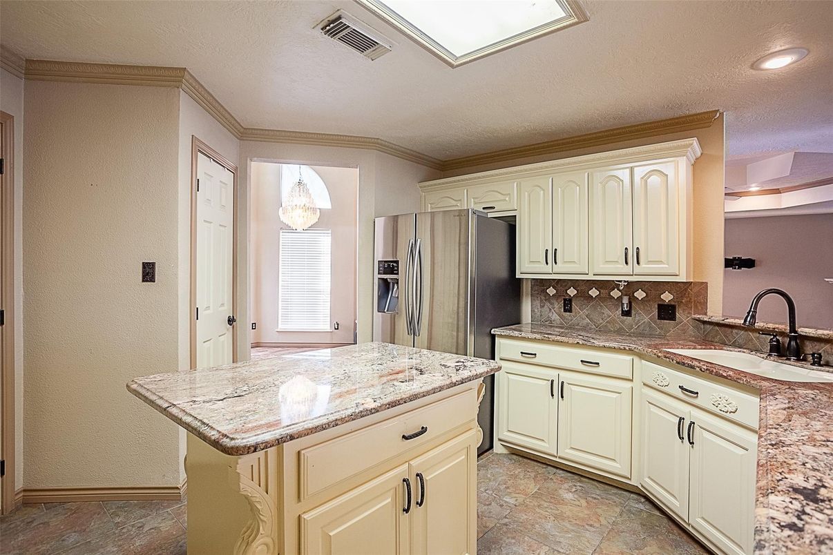 Chandelier, Interior, Kitchen, Recessed Lighting