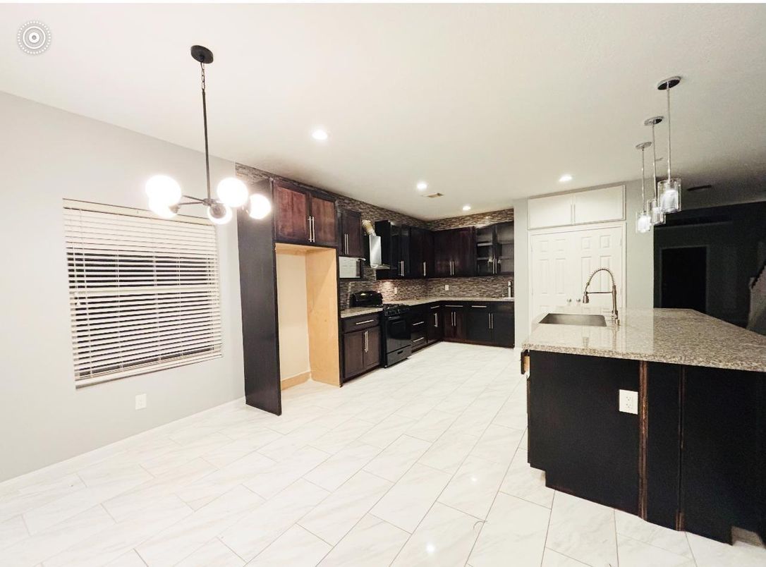 Interior, Kitchen, Marble, Pendant Lights, Recessed Lighting