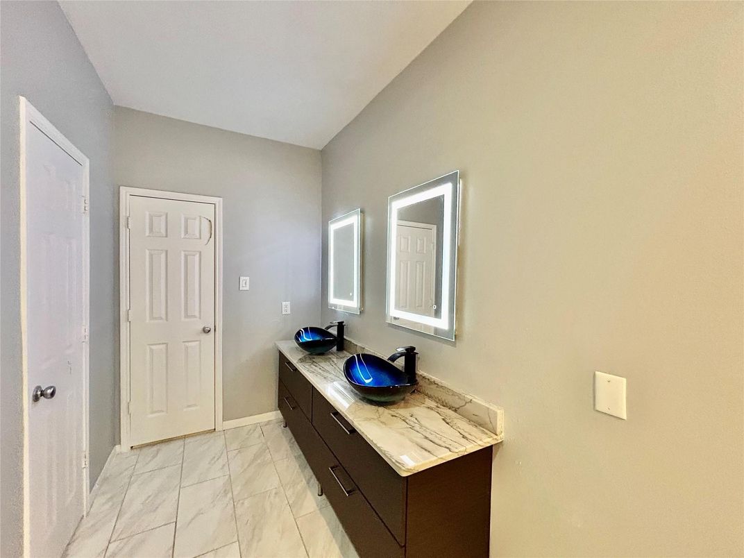 Bathroom, Dual Sink Vanities, Interior, Marble