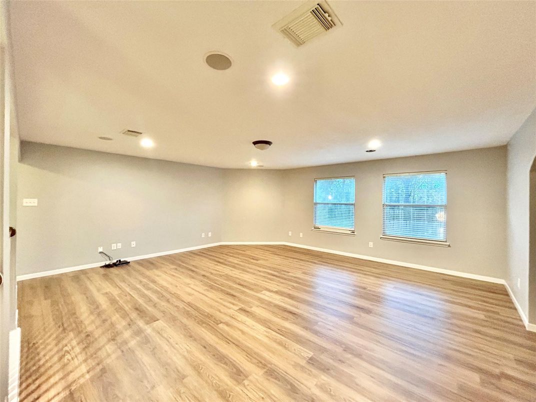 Empty room, Interior, Recessed Lighting, Wood Texture Flooring