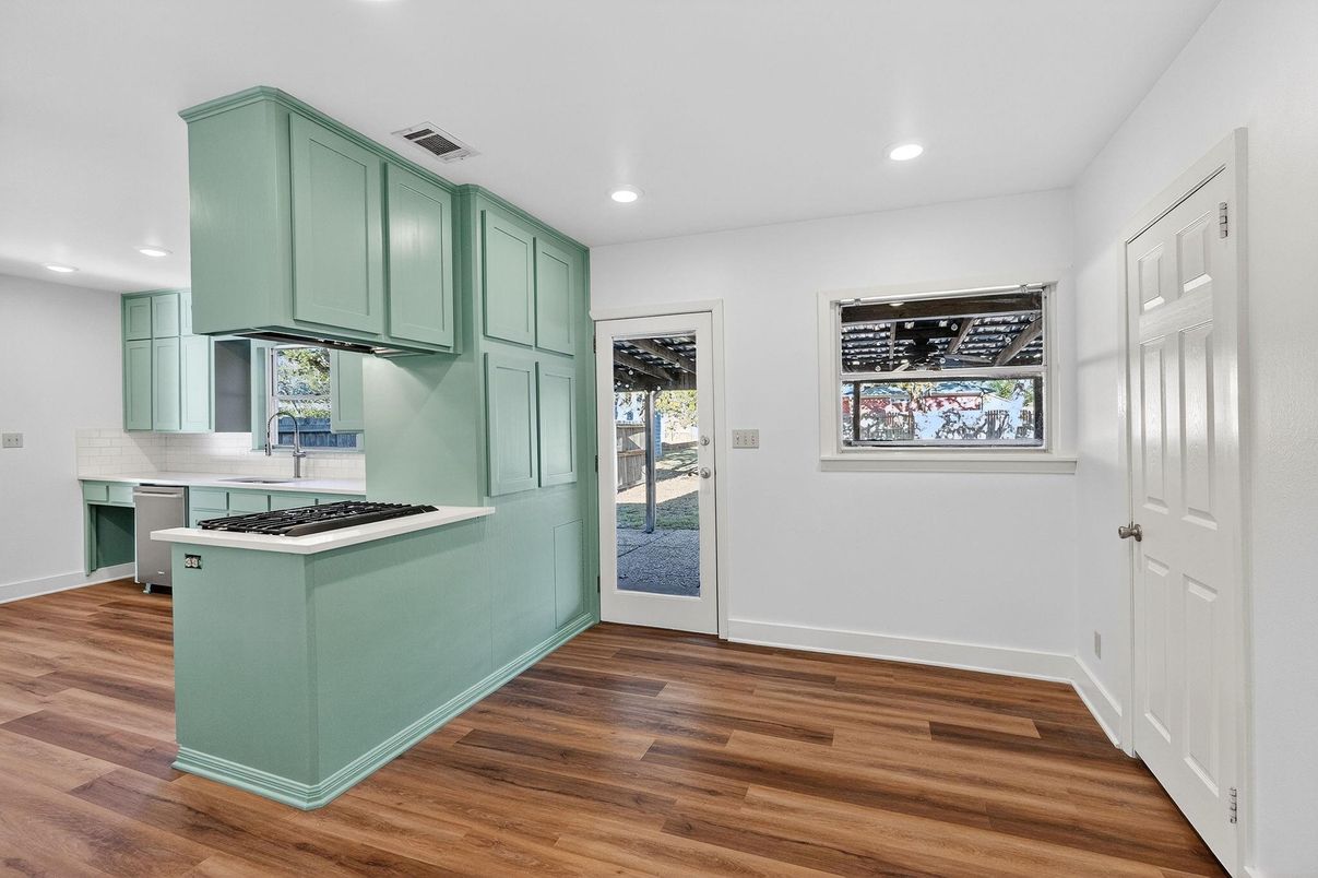 Interior, Kitchen, Recessed Lighting, Wood Texture Flooring