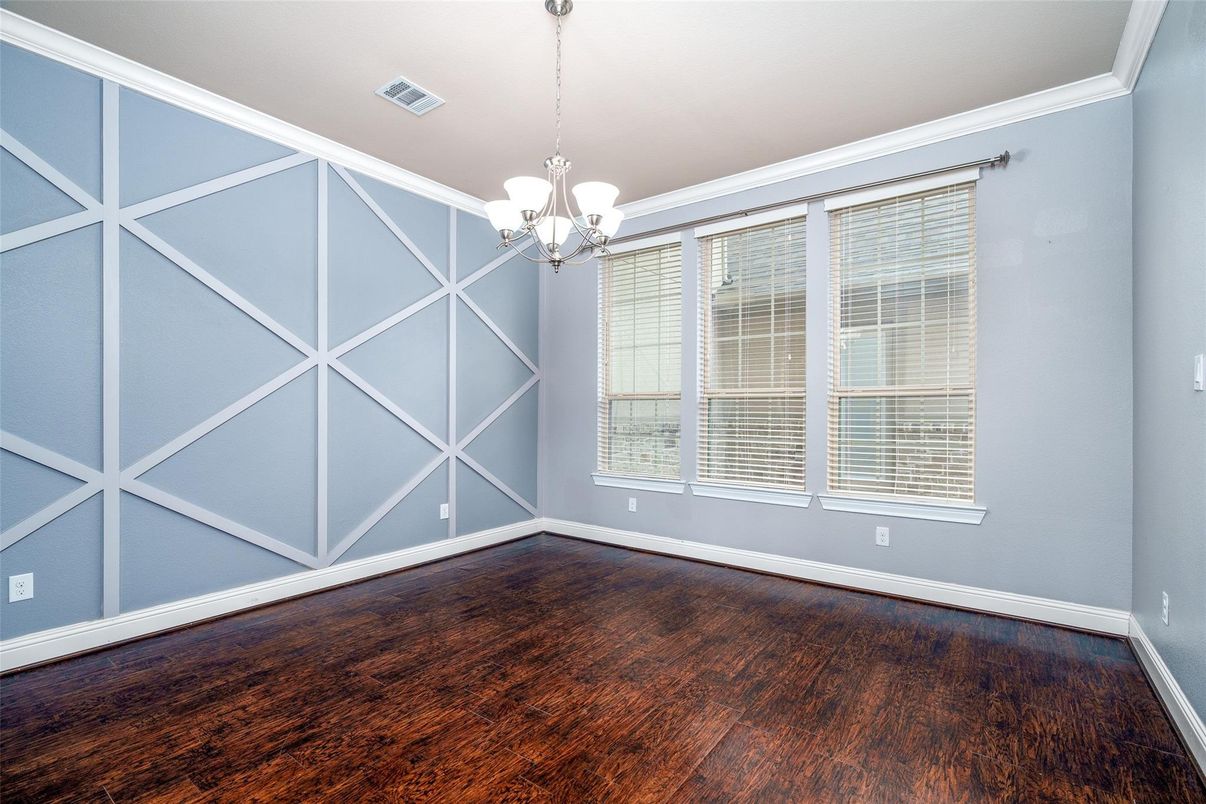 Chandelier, Empty room, Interior, Pendant Lights, Wood Texture Flooring