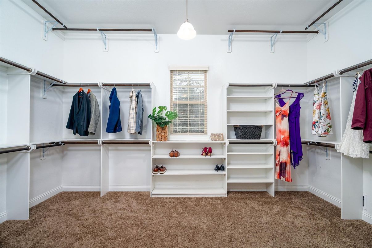 Interior, Pendant Lights, Walk-in Closets