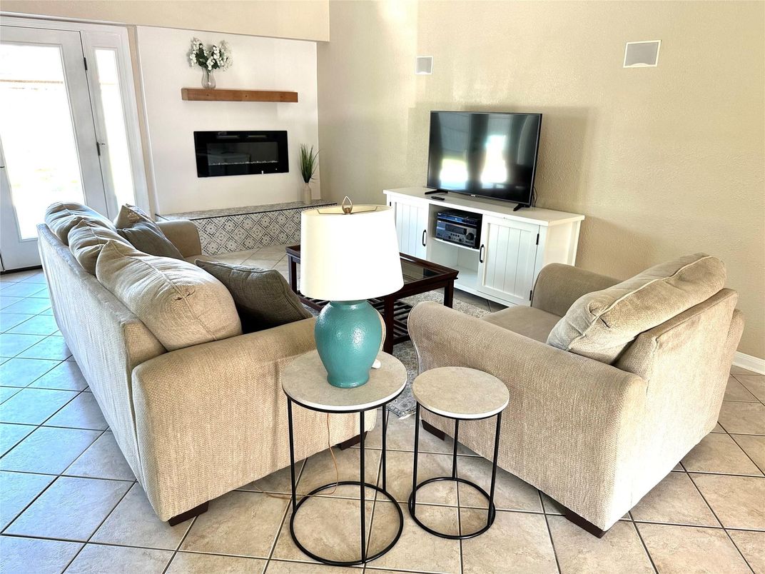 Fireplace, Interior, Living room