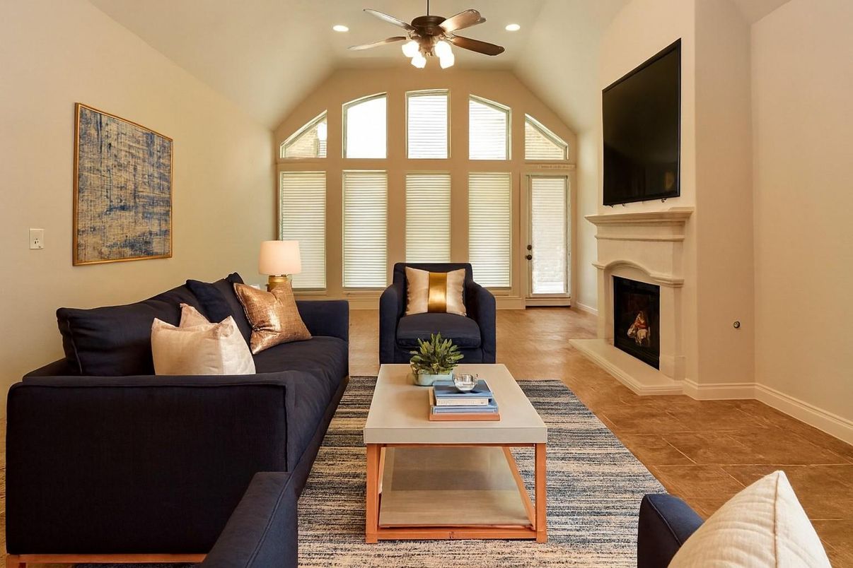 Fireplace, Interior, Living room, Recessed Lighting