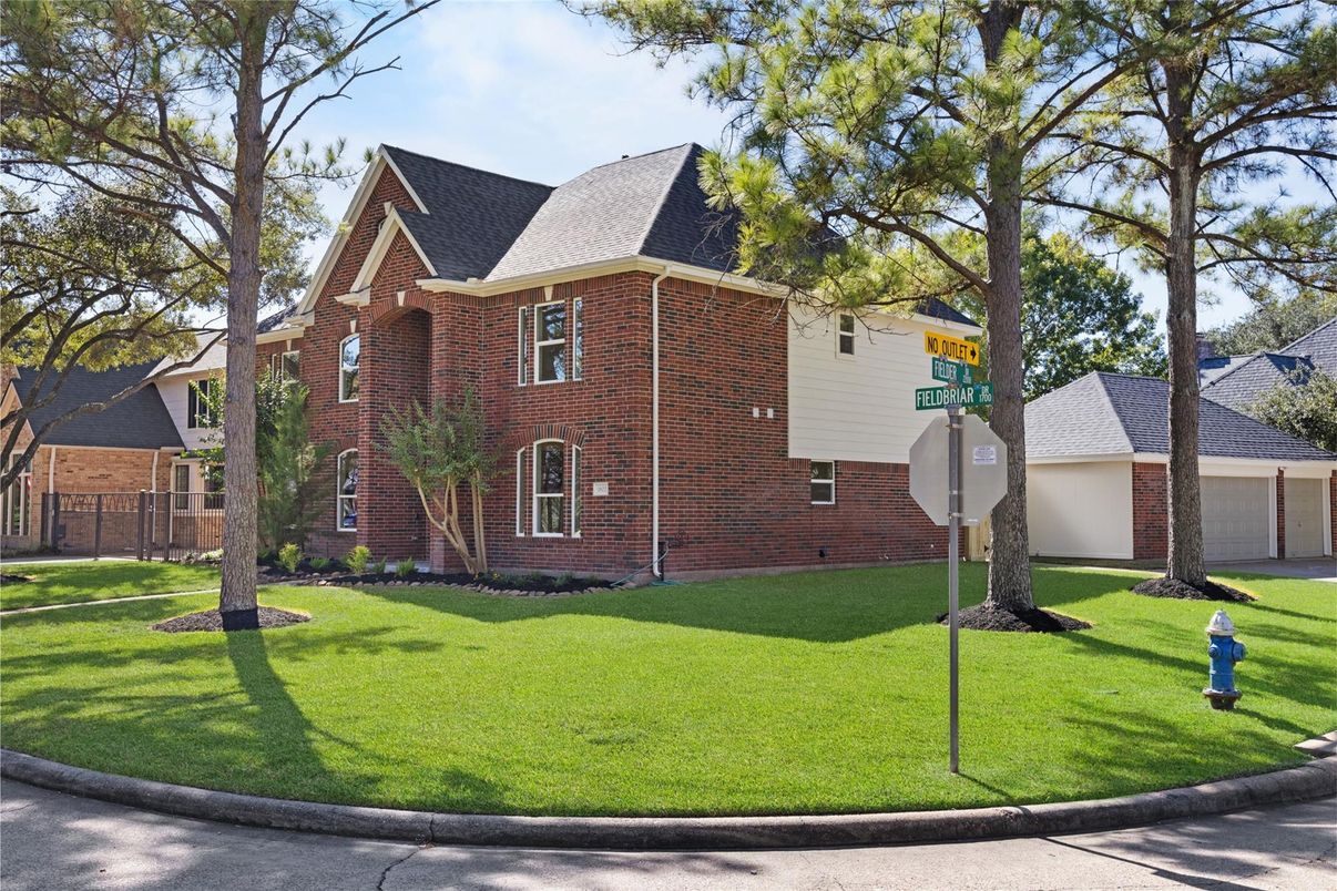 Exterior, Facade, Brick Facade, French Provincial
