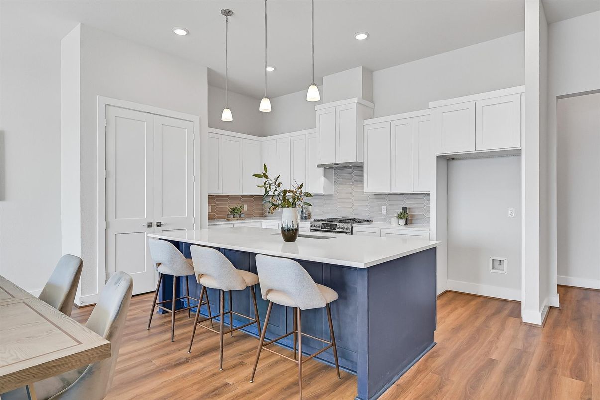 Interior, Kitchen, Pendant Lights, Recessed Lighting, Wood Texture Flooring