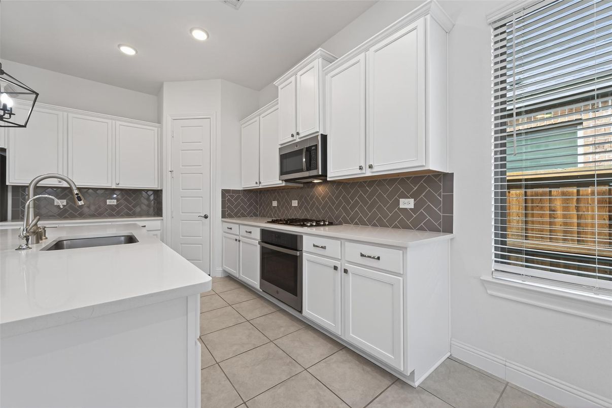 Interior, Kitchen, Recessed Lighting