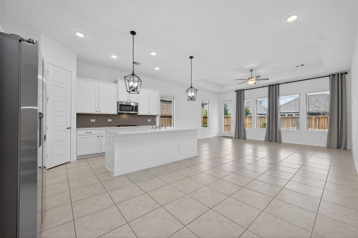 Interior, Kitchen, Pendant Lights, Recessed Lighting, Stainless Steel Appliances