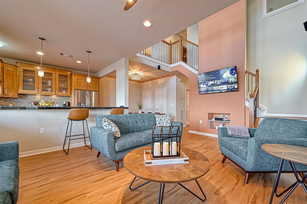 Interior, Kitchen, Living room, Pendant Lights, Recessed Lighting, Stainless Steel Appliances, Wood Texture Flooring