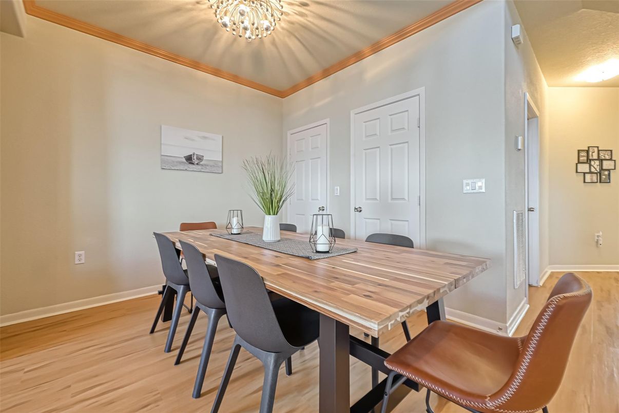 Dining room, Interior, Wood Texture Flooring