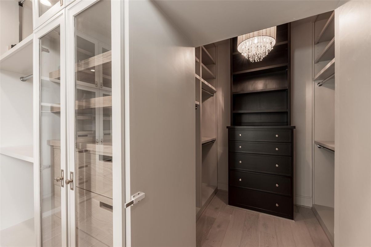 Chandelier, Interior, Walk-in Closets, Wood Texture Flooring