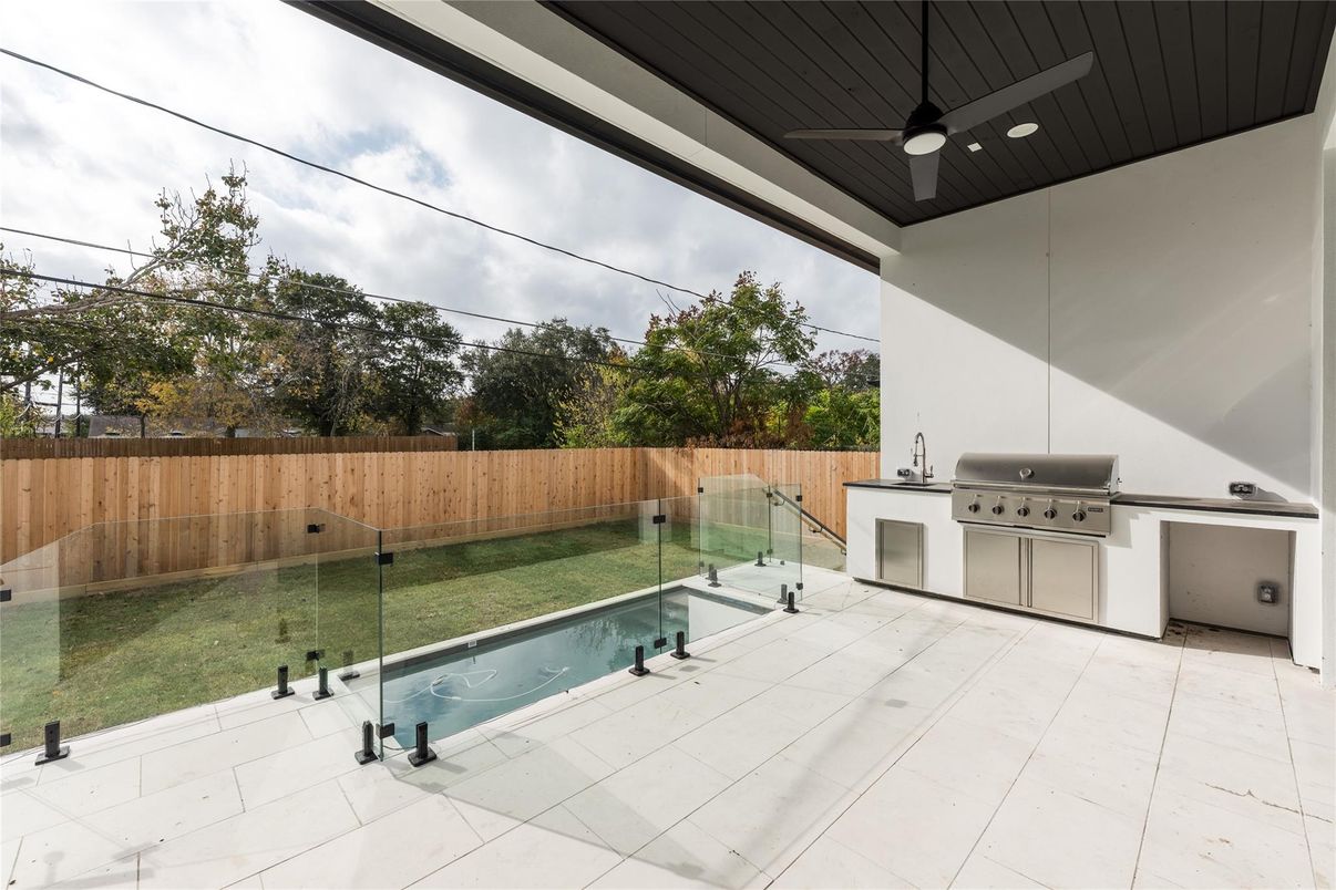 Backyard, Exterior, Outdoor Kitchen, Pool