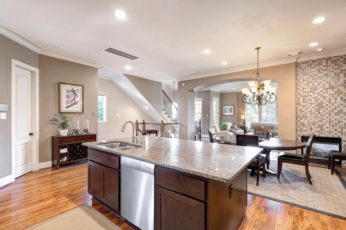 Chandelier, Dining room, Interior, Kitchen, Recessed Lighting, Wood Texture Flooring